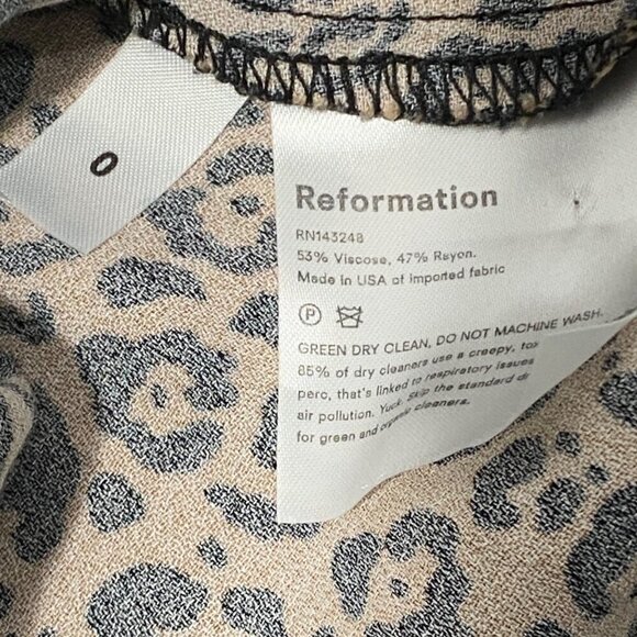 Reformation Leopard Print Mini Skirt With Side Slit Womens Size 0 sexy party - Picture 6 of 9